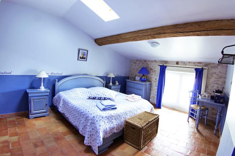 L'Abri Du Poete Bed and Breakfast Besse-sur-Issole Rum bild
