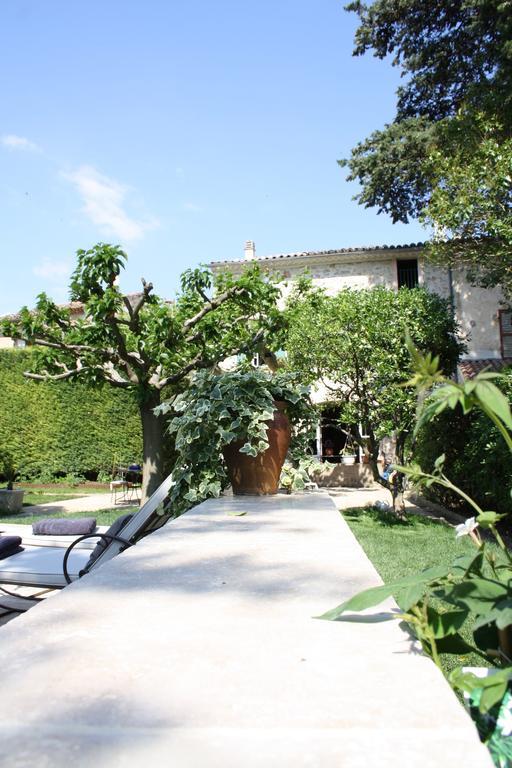 L'Abri Du Poete Bed and Breakfast Besse-sur-Issole Exteriör bild