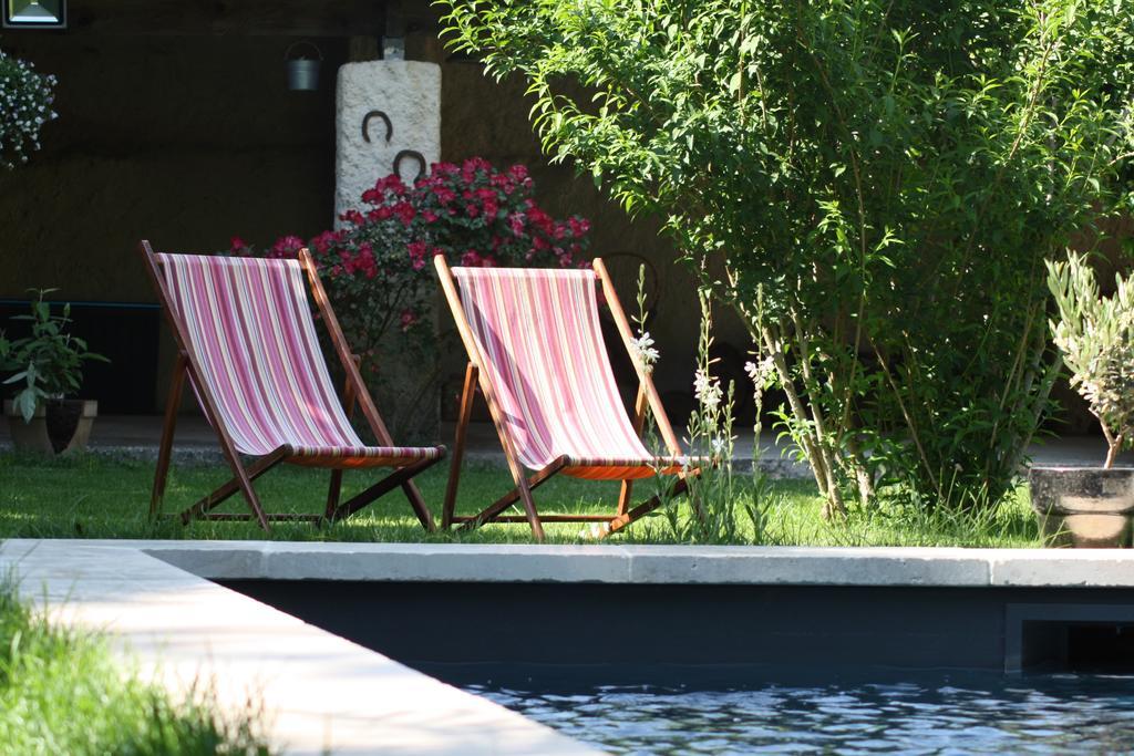 L'Abri Du Poete Bed and Breakfast Besse-sur-Issole Exteriör bild