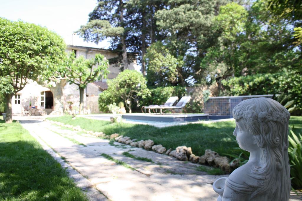 L'Abri Du Poete Bed and Breakfast Besse-sur-Issole Exteriör bild