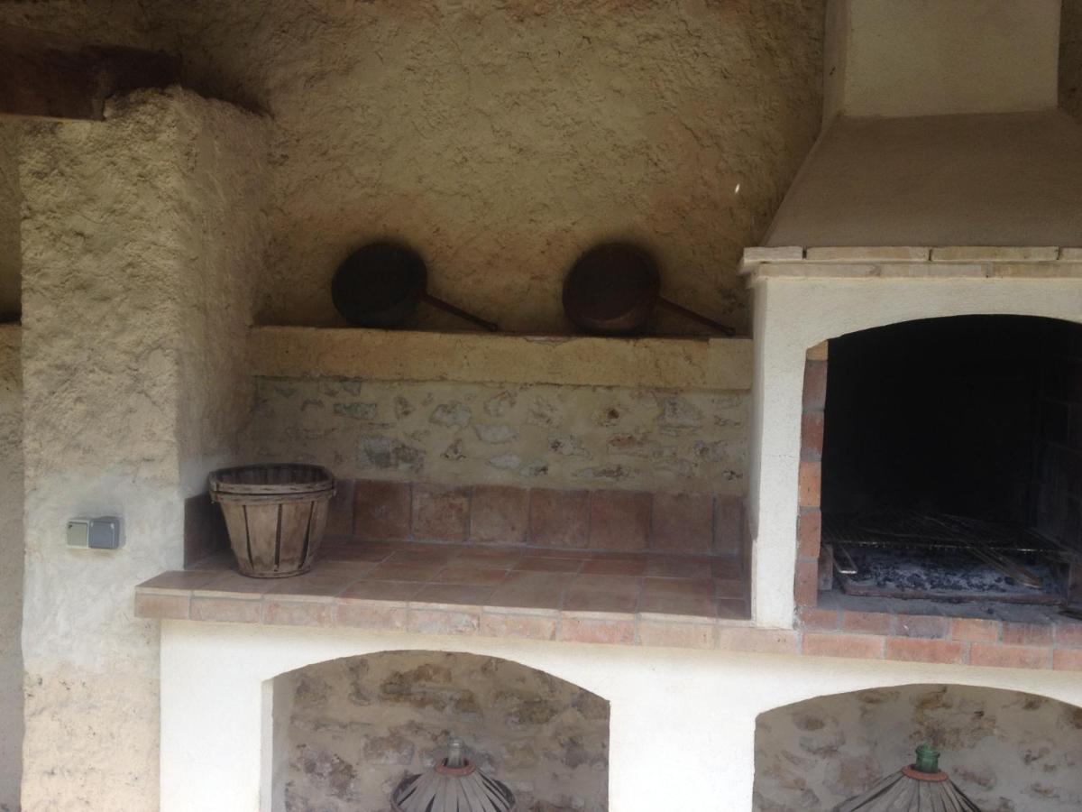 L'Abri Du Poete Bed and Breakfast Besse-sur-Issole Exteriör bild